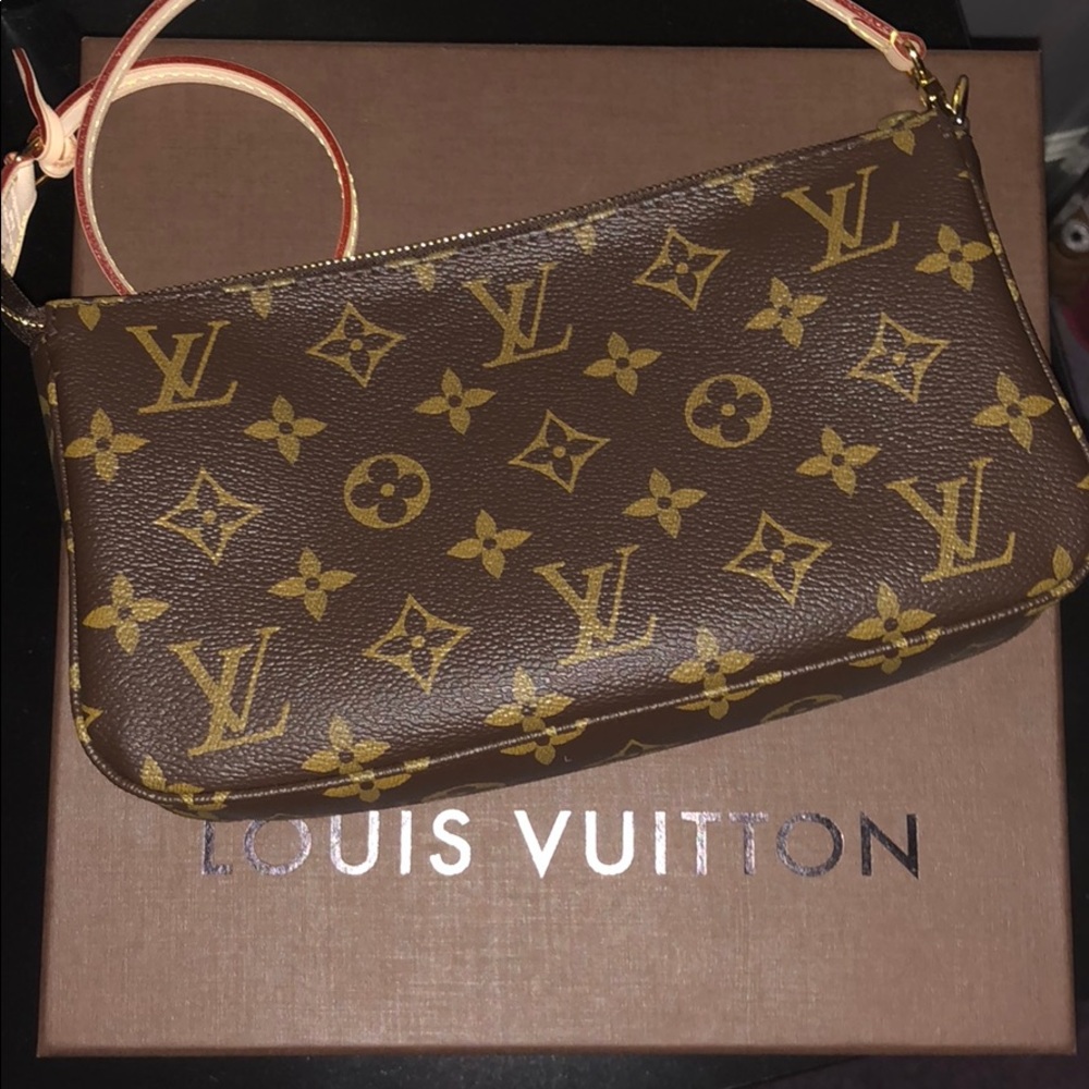 Authentic Louis Vuitton purse